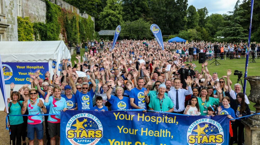 https://starsappeal.org/wp-content/uploads/2022/07/Walk-for-Wards-2022-start-line-scaled.jpg
